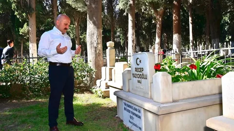 Aydın'da Merhum Vali'ye Anma Ziyareti