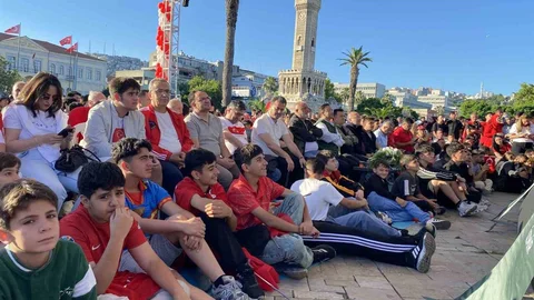 İzmir'de Dünya Kupası Coşkusu Yaşandı