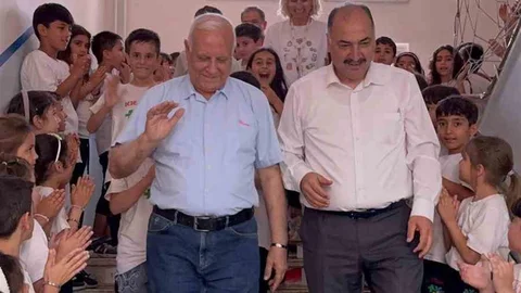 Osmaniye'de Emekli Öğretmen Uğurlandı