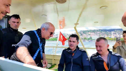 İzmit Körfezi'nde Temizlik Çalışması