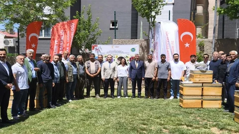 Şırnak’ta Arıcılık Ekipmanı Desteği