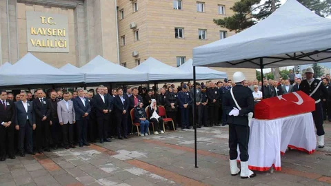 Kayseri'de Vali Yardımcısı Esmer İçin Tören Düzenlendi