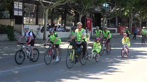 Bursa'da Sağlıklı Yaşam İçin Pedal Çevirildi
