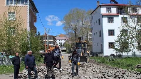 Hanak'ta Kilit Parke Çalışmaları Başladı