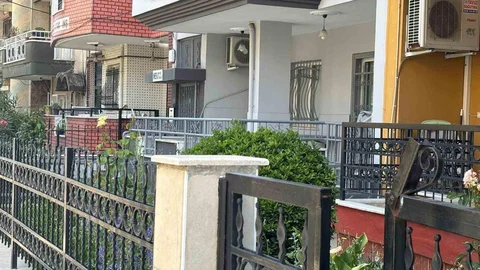 Manisa'da Eşini Öldüren Adamın Kızı Darbedildi