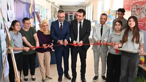 Yenipazar'da Yıl Sonu Sergisi Açıldı