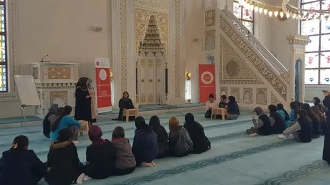 Bayburt'ta Yıl Sonu Şenliği Yapıldı