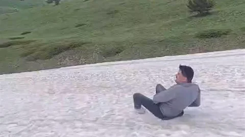 Bolu’da Haziran'da Kar Eğlencesi