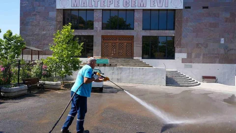 Maltepe'de Cemevi Temizliği Hazırlığı