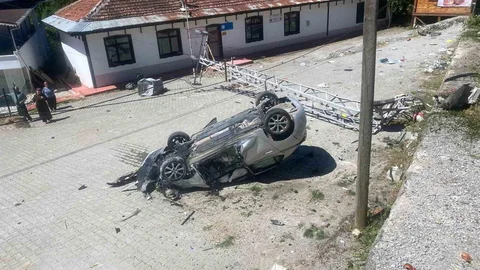 Kastamonu'da Takla Atan Otomobil Kazası