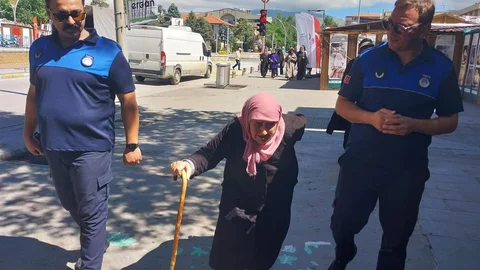 Erzincan'da Zabıta Personelinden Örnek Davranış