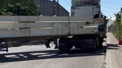 Kocaeli'de Tır Kazası Sonucu Genç Hayatını Kaybetti