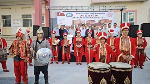 Mersin'de İmam Hatip Şenliği Yapıldı