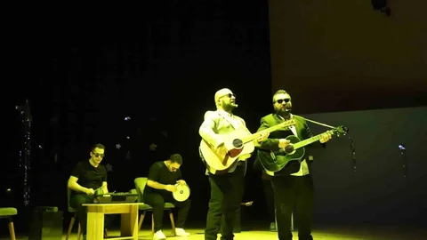 Turgutlu'da 90'lar Müzik Gecesi