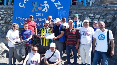 Çatalağzı'nda Temizlik Etkinliği Gerçekleştirildi