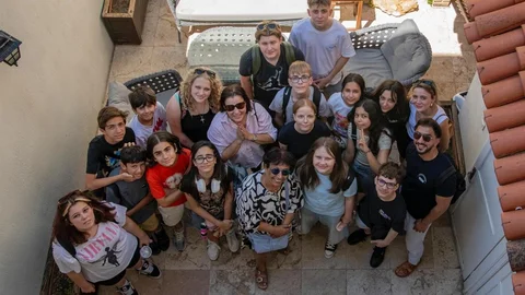 Kuşadası'nda Gençlik Köprüsü Projesi