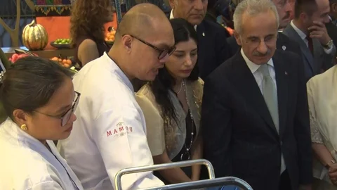 Ulaştırma Bakanı Uraloğlu Filipinler’de Kutlamalara Katıldı