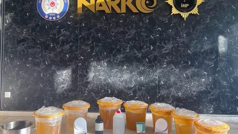 Küçükçekmece'de Uyuşturucu Operasyonu