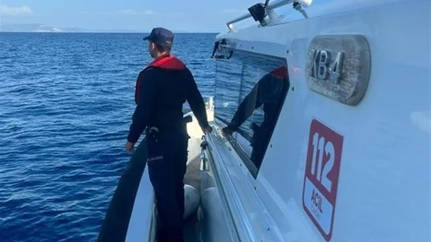 Aydın'da Kayalıkta Mahsur Kalan Şahıs Kurtarıldı