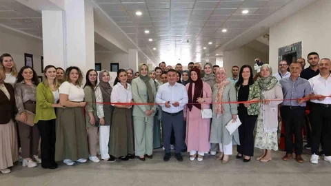 Bilecik'te Öğrencilerin Eserleri Sergilendi