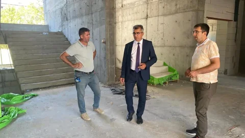 Söke'de Atatürk Ortaokulu İnşaatı Devam Ediyor