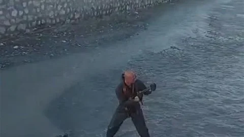 Tokat'ta Yavru Kedi Kurtarıldı