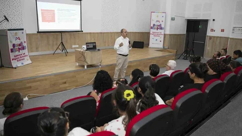 Mersin'de Çocuk İşçiliğine Farkındalık Semineri