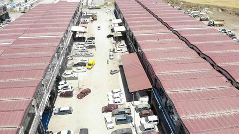 Kahramanmaraş'ta Esnaf Yolları Bekliyor