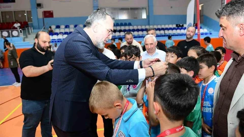 Kestel Belediyesi'nden Sporculara Destek