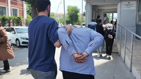 Büyükçekmece Adliyesi'nde Soygun Şüphelileri Geliyor