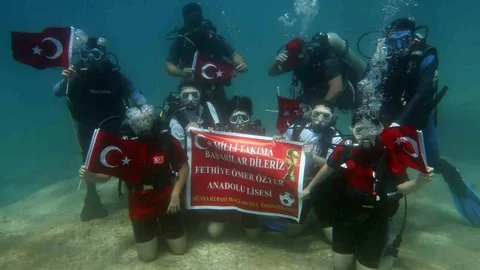 Muğla'da Liseli Gençlerden Destek Mesajı