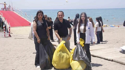 Serik'te Plaj Temizliği Etkinliği Düzenlendi