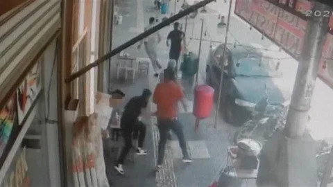Kilis'te Kebapçıda Kavga Çıktı