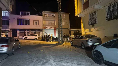 Esenyurt'ta Silahlı Çatışma Kameralara Yansıdı