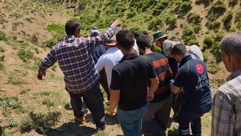 Hakkari'de Yaylada Rahatsızlanan Çoban Kurtarıldı