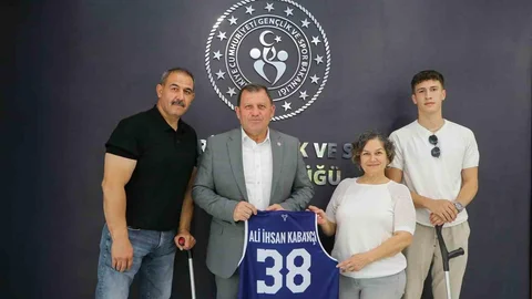 Kayseri Bedensel Engelliler Spor Kulübü'nden Teşekkür Ziyareti