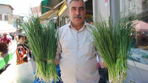 Van'da Şifalı Otların Tezgah Süresi Uzadı