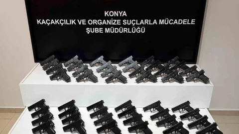 Konya'da Ruhsatsız Tabancalar Ele Geçirildi