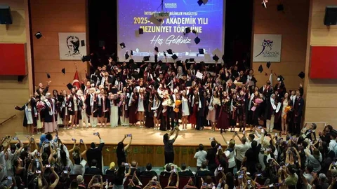 Karabük'te Mezuniyet Töreni Gerçekleşti