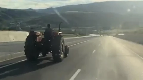 Çankırı'da Traktörün Tehlikeli Sollaması