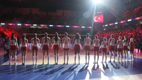 A Milli Kadın Voleybol Takımı Belçika'yı Yendi