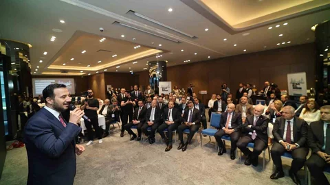 İstanbul'da Ekonomi Çalıştayı Yapıldı