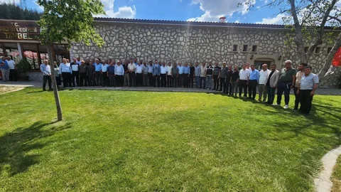 Tavas'ta Muhtarlarla Hizmet Değerlendirmesi