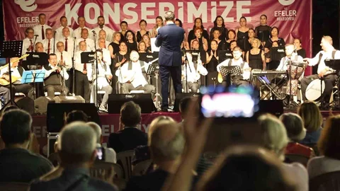Pınarbaşı'nda Yaz Konseri Büyük İlgi Gördü