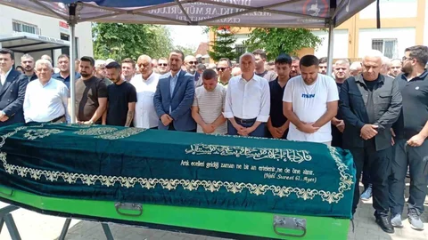 Düzce'de Şoförün Cenazesi Yapıldı