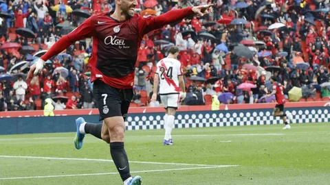 Vedat Muriqi İstanbul'a Geliyor