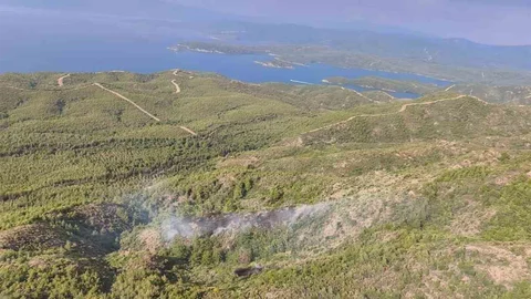 Marmaris'te Yıldırım Kaynaklı Yangın Kontrol Altında