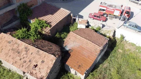 Çorum'da Metruk Evde Yangın Çıktı