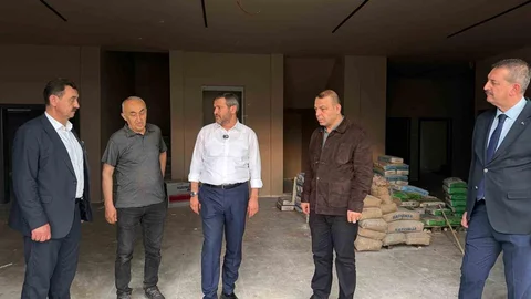 Karabük'te Sosyal Yaşam Merkezi İnşaatı Devam Ediyor