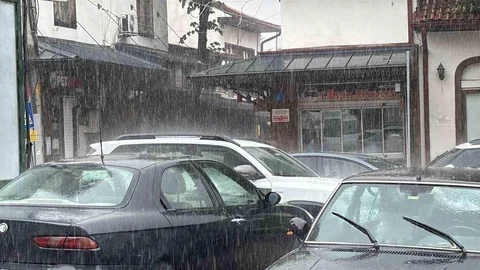 Bolu’da Sağanak Yağış Etkili Oluyor